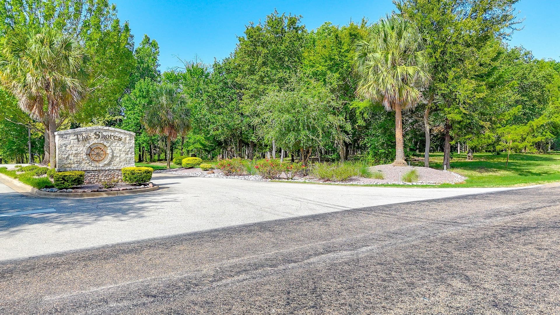 1.05 acres in Navarro County - photo 8