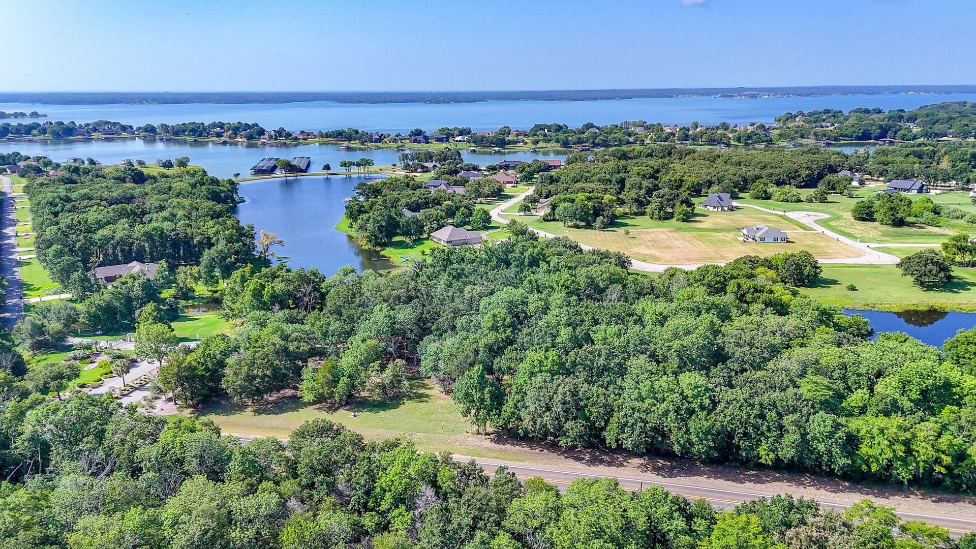 1.05 acres in Navarro County - photo 24