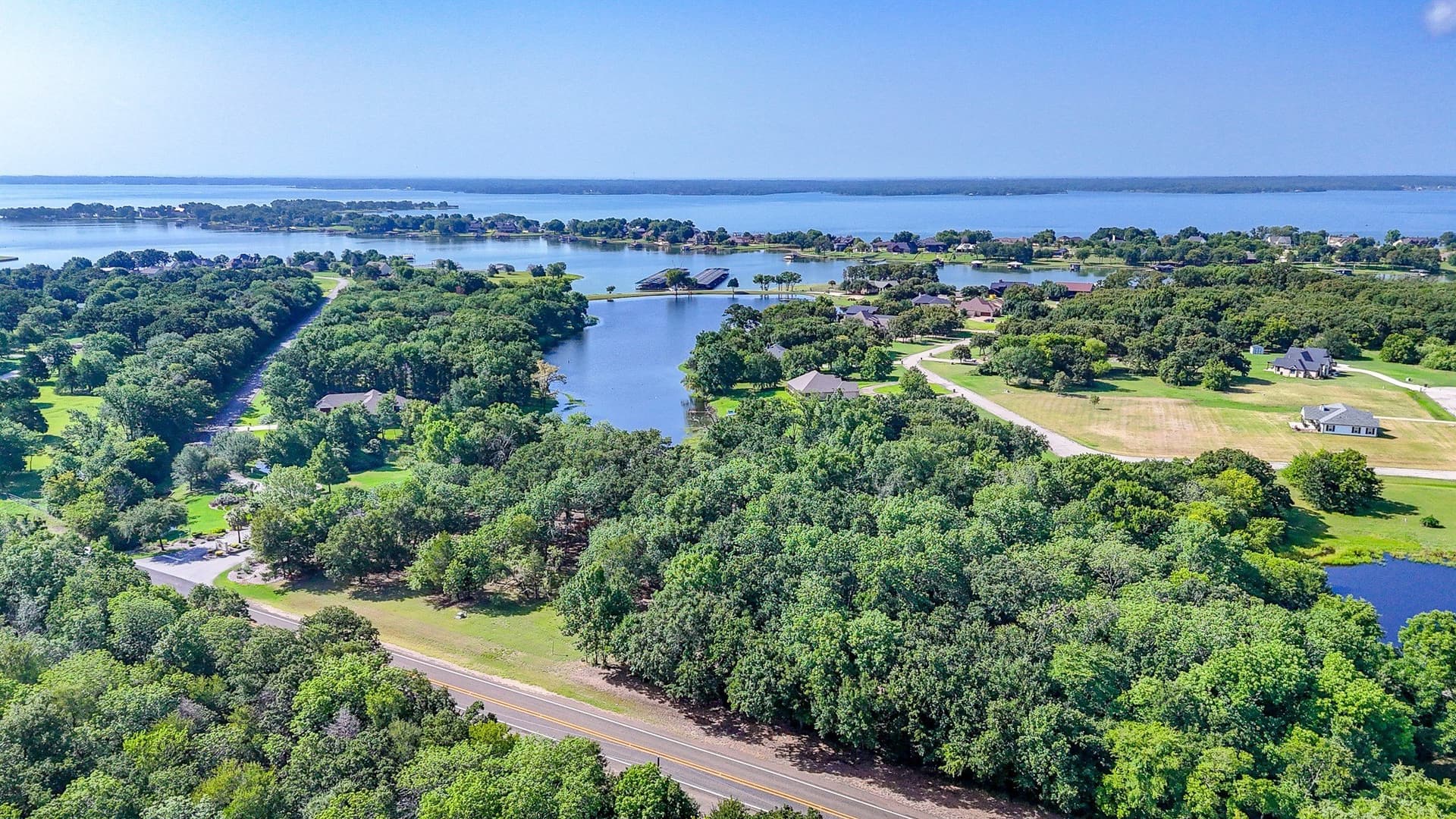 1.05 acres in Navarro County - photo 26