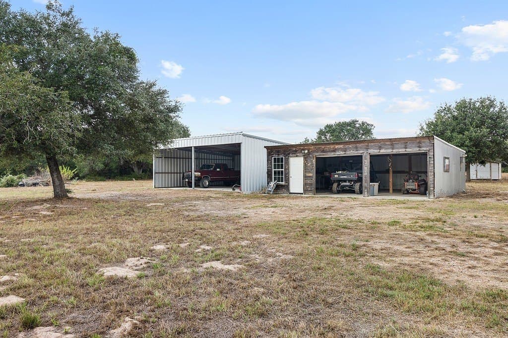 29.87 acres in Lavaca County - photo 20