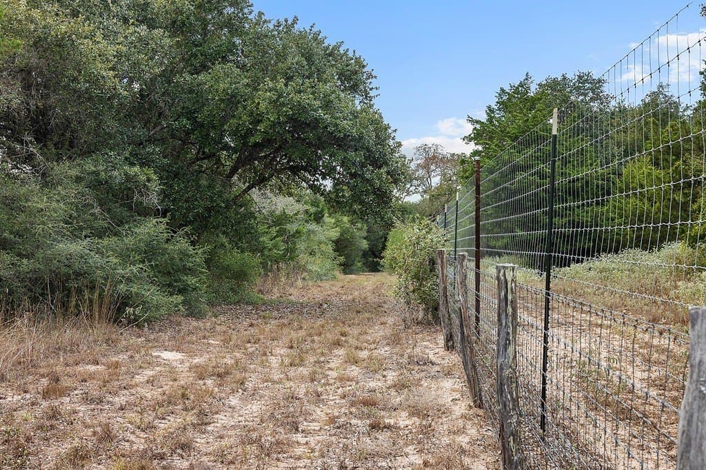 29.87 acres in Lavaca County - photo 24