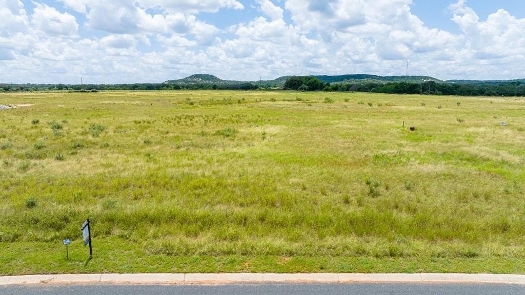3.4 acres in Gillespie County gallery image 2