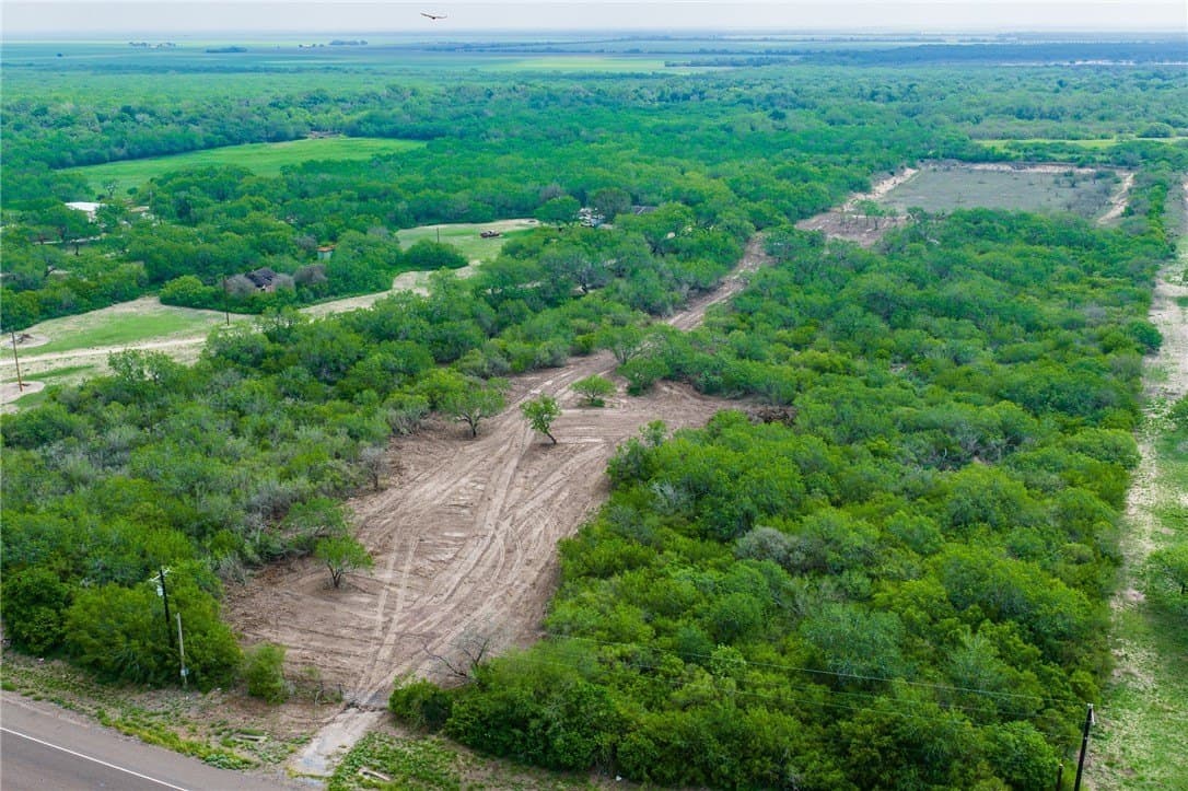 10.74 acres in Jim Wells County
