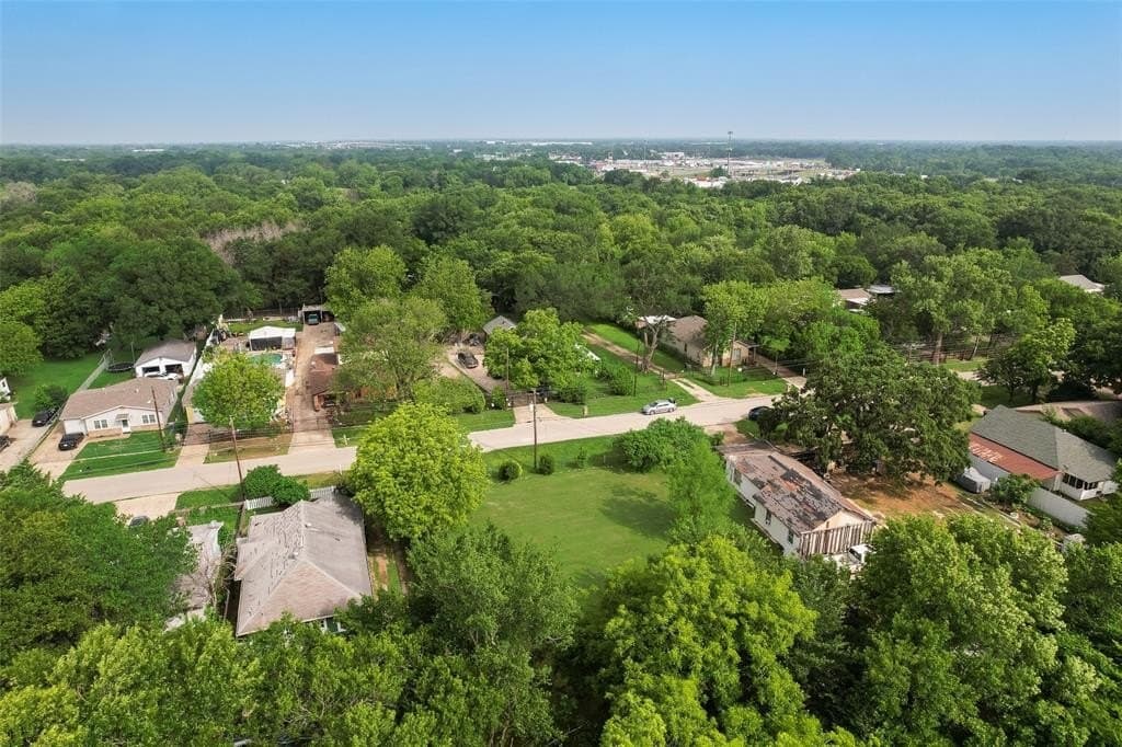 0.25 acres in Dallas County gallery image 4