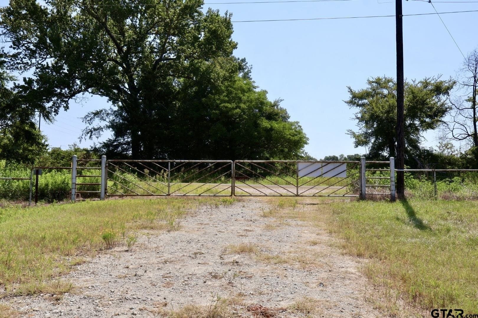 65 acres in Smith County - photo 30