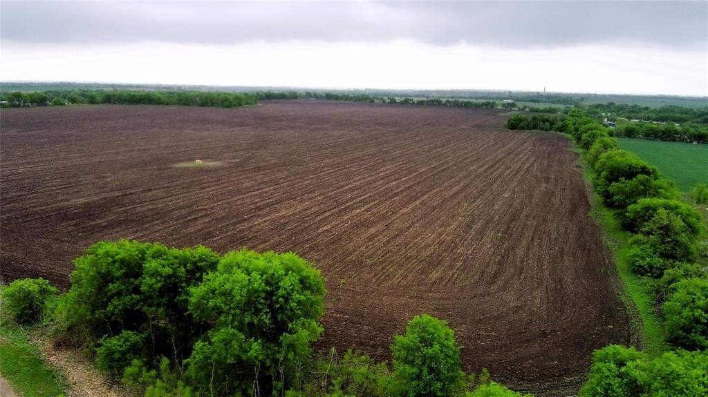 142.72 acres in Falls County featured view