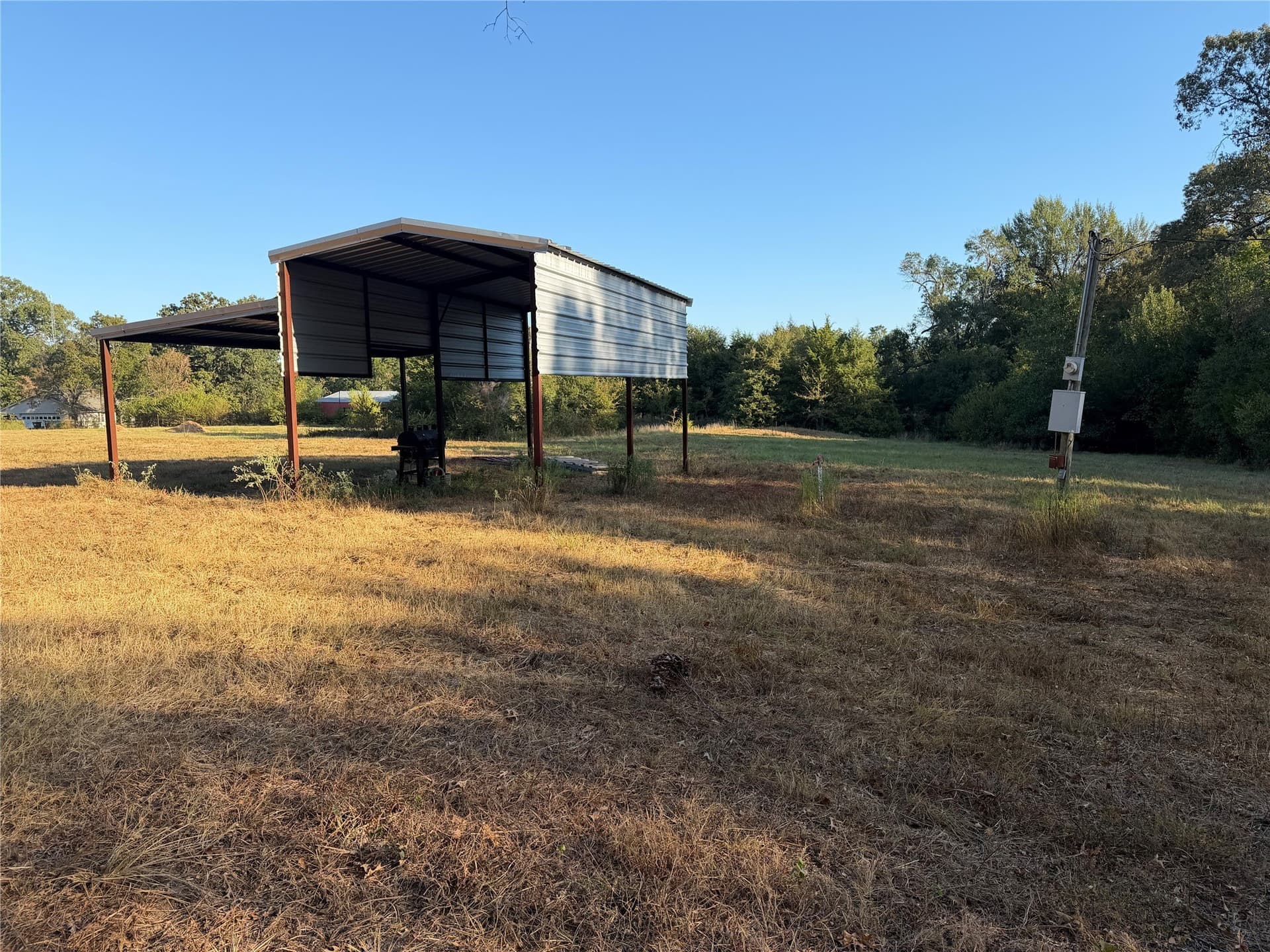 3.9 acres in Lamar County - photo 2
