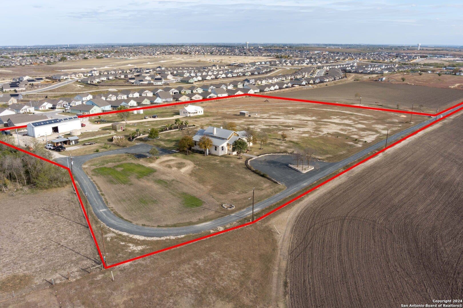 10.25 acres in Guadalupe County gallery image 2
