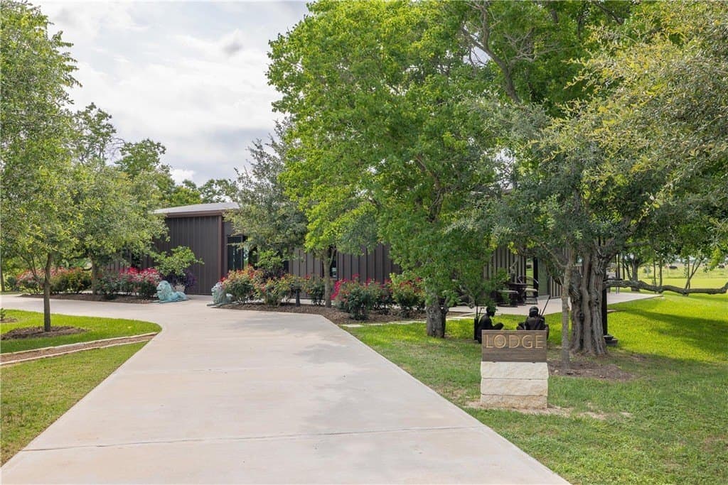 118 acres in WALLER County - photo 2