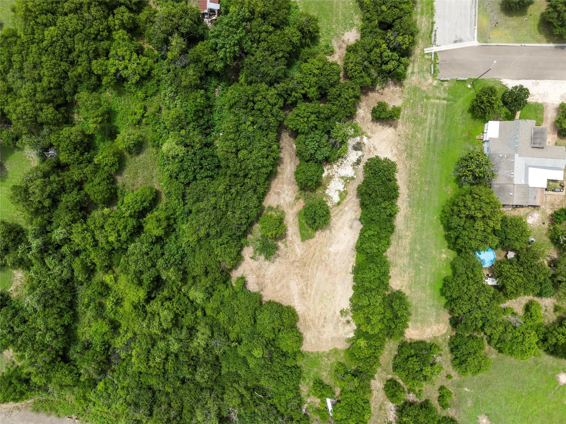 0.62 acres in McLennan County - photo 5