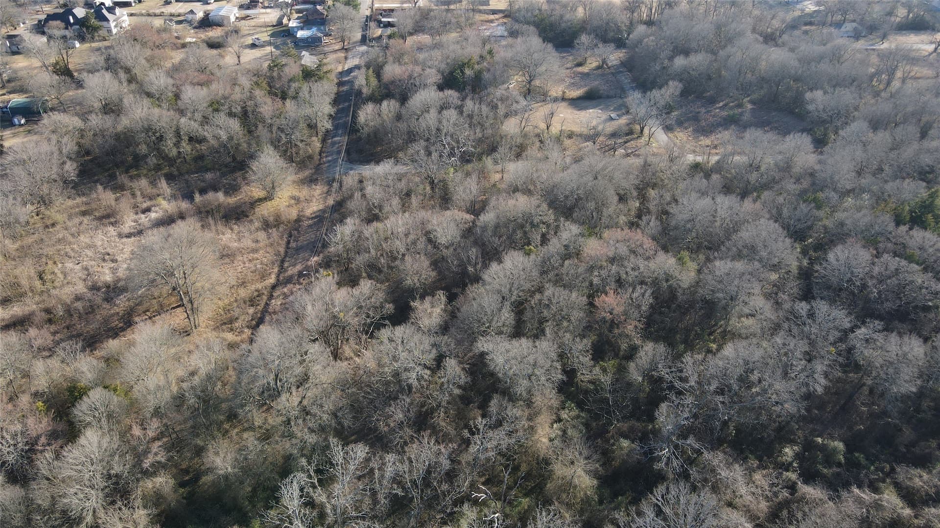 0.34 acres in Lamar County - photo 4
