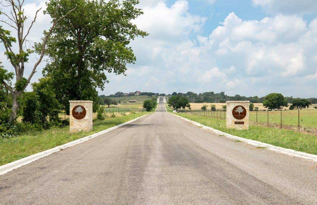 5.28 acres in Gillespie County gallery image 2