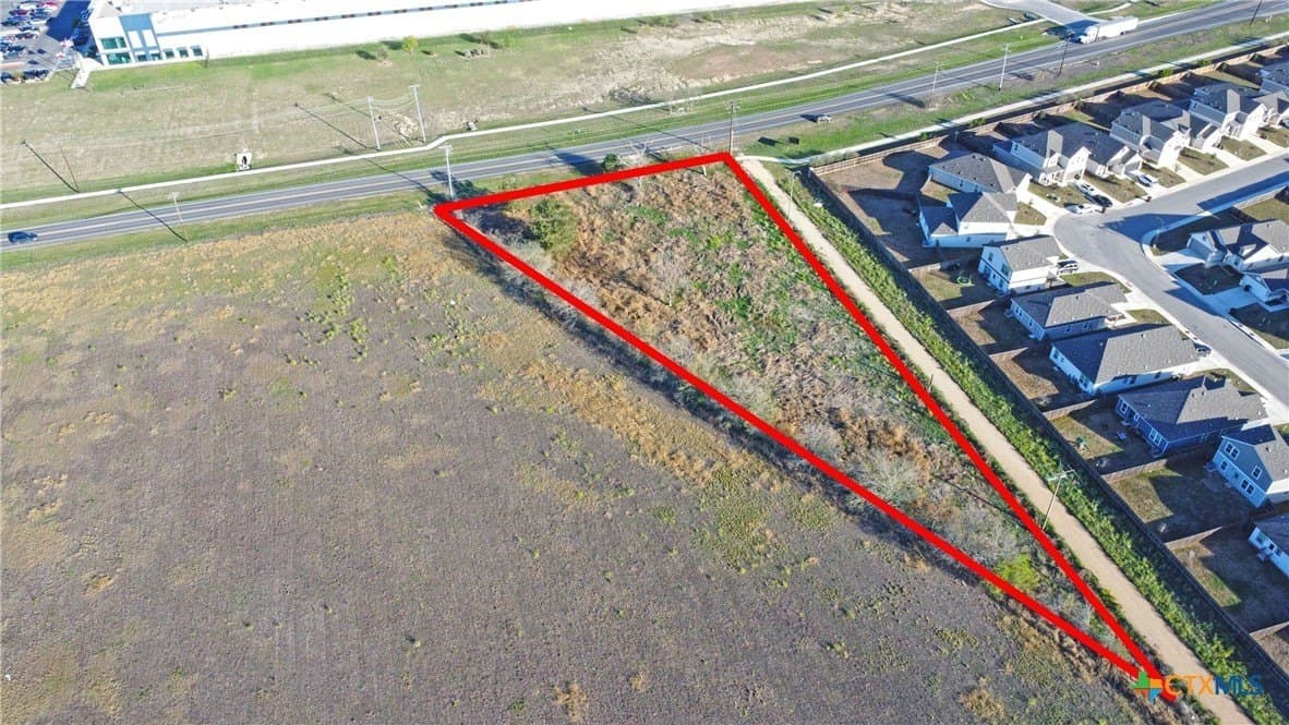 1.26 acres in Comal County gallery image 2