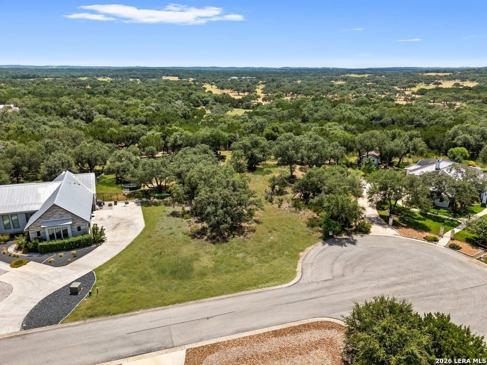 1.13 acres in Comal County - photo 3
