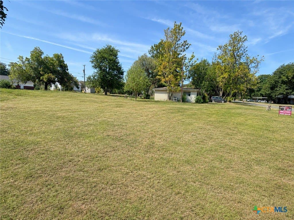 0.38 acres in Guadalupe County - photo 2