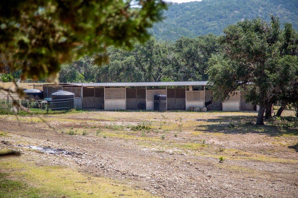 97.69 acres in Edwards County - photo 23