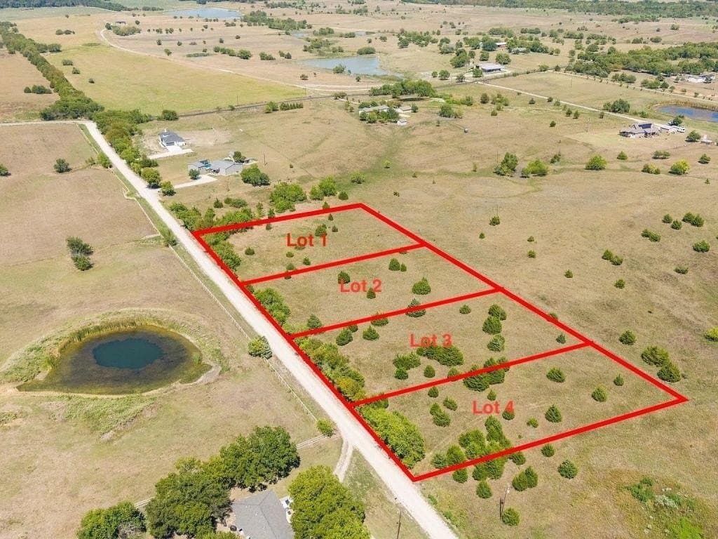 0.83 acres in Hunt County