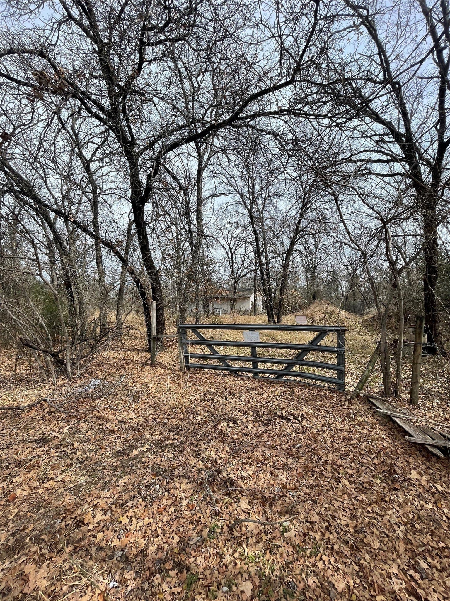 0.76 acres in Parker County
