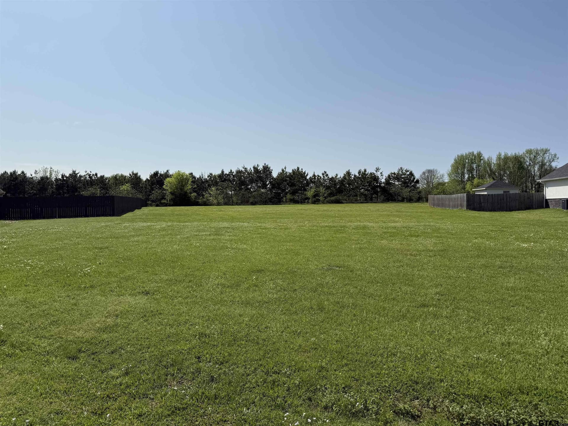 1 acres in Titus County