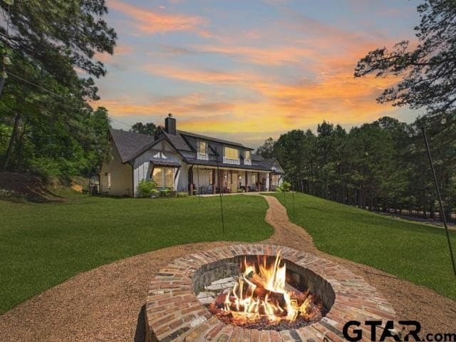 10 acres in Henderson County