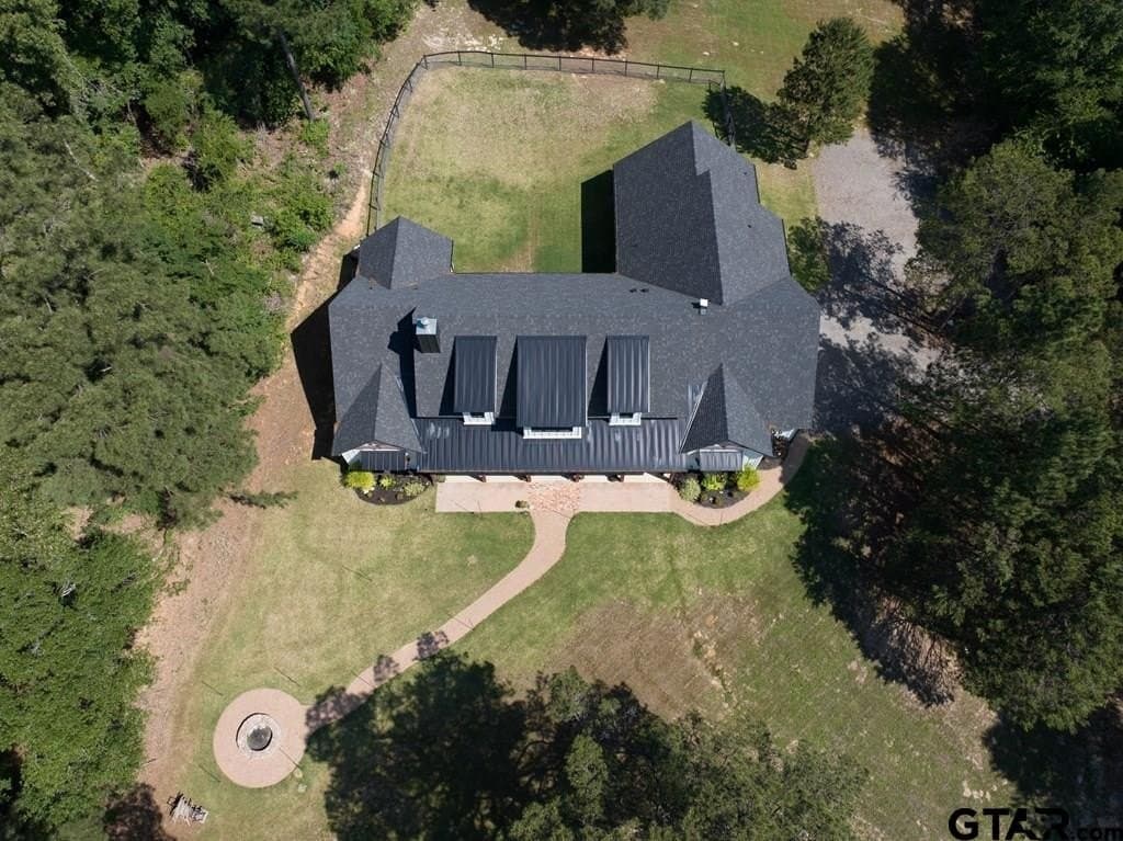 10 acres in Henderson County gallery image 4
