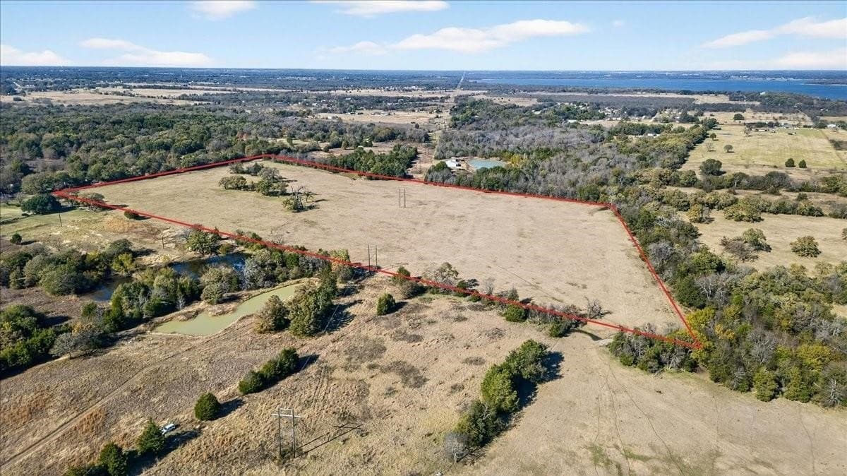 30.4 acres in Henderson County - photo 2
