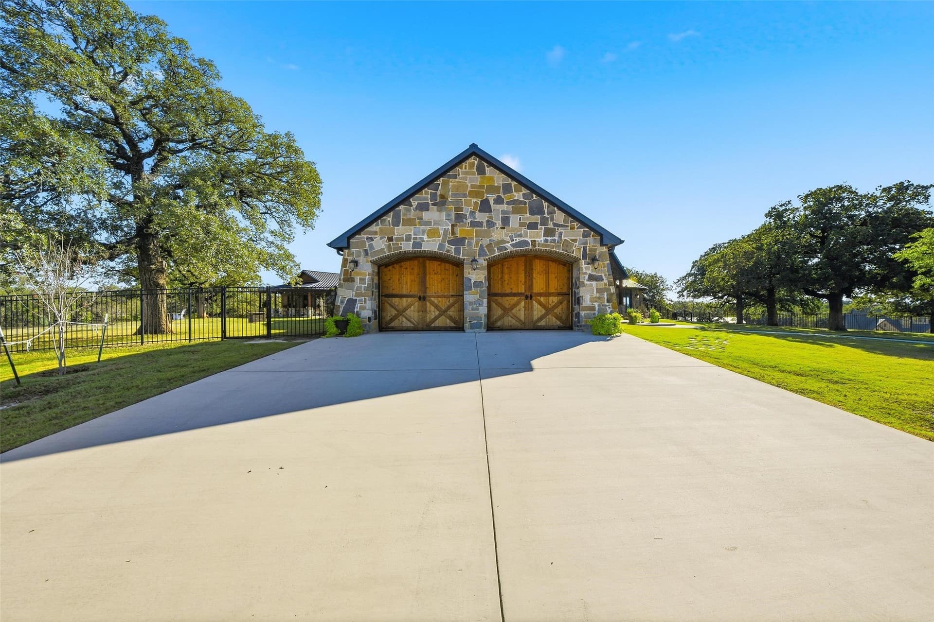 10.1 acres in Wise County gallery image 4