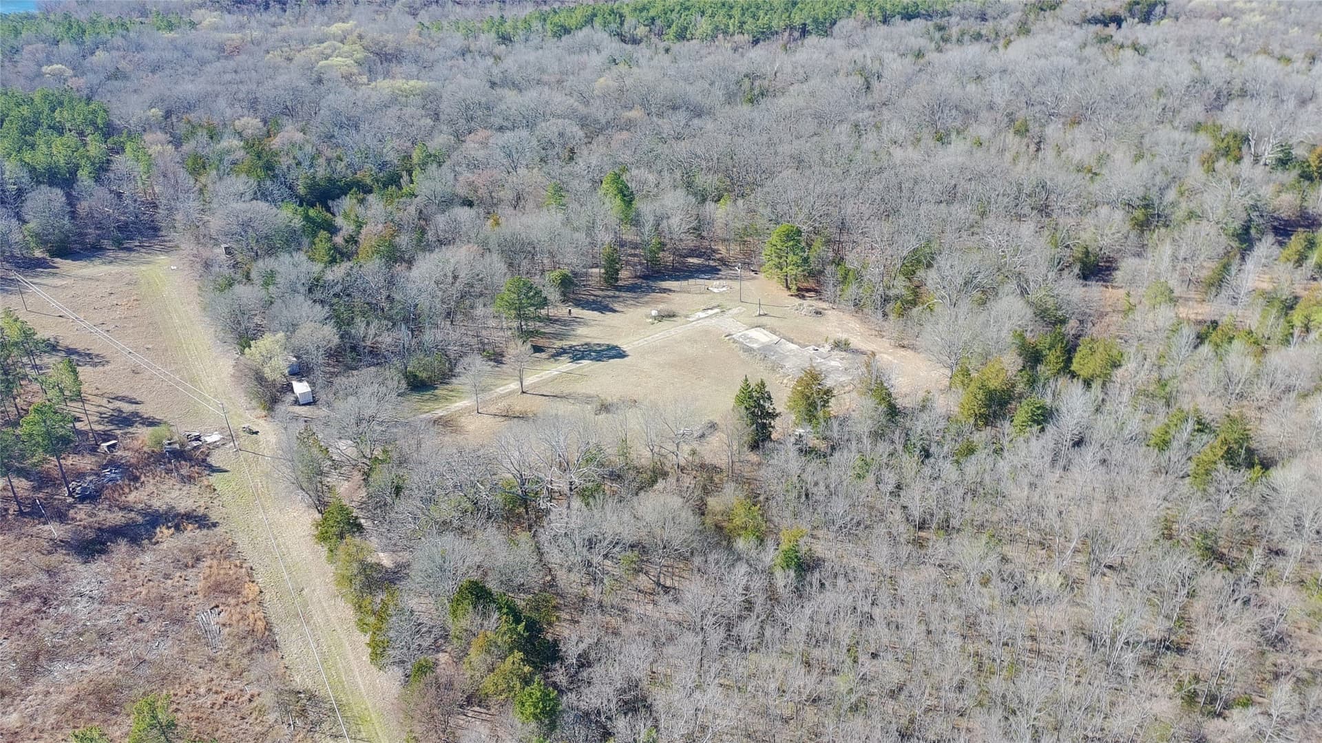 21.01 acres in Titus County - photo 21