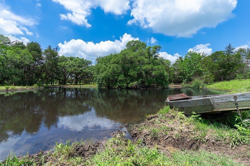 265.39 acres in Fayette County - photo 8