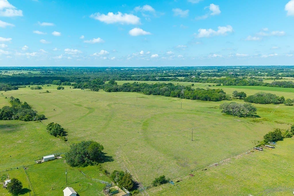 265.39 acres in Fayette County - photo 11