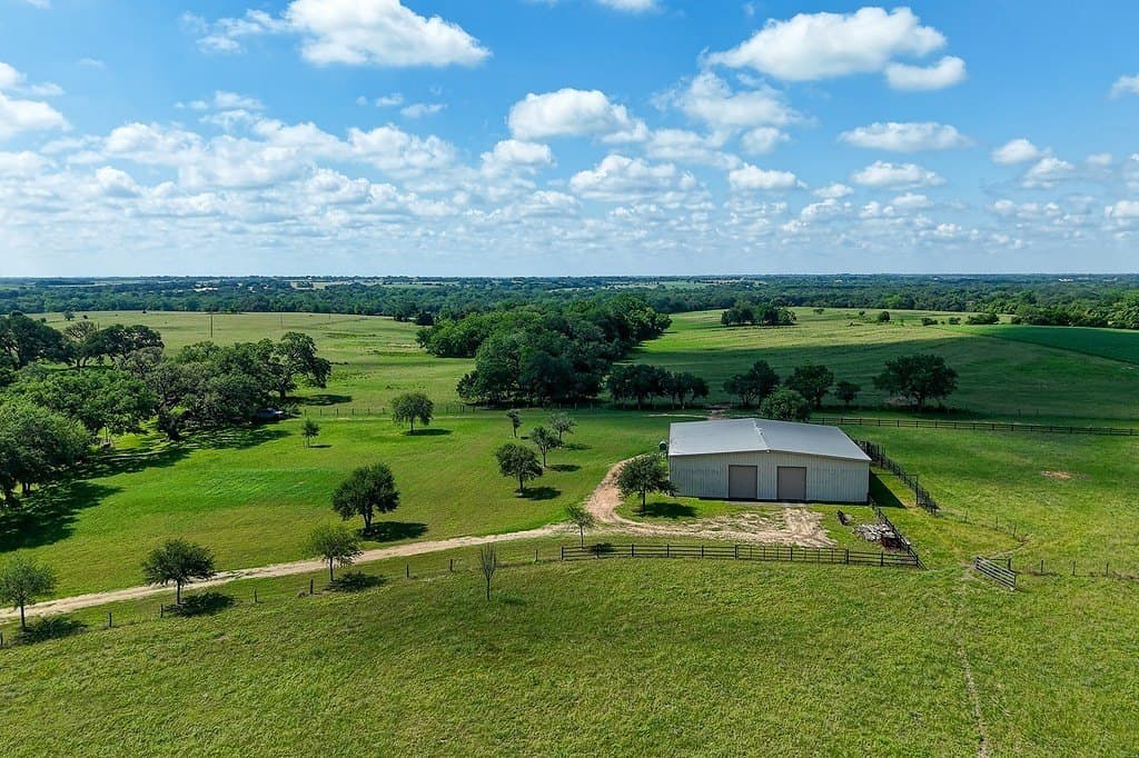 265.39 acres in Fayette County - photo 12