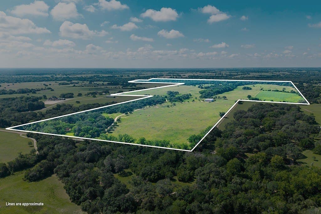 265.39 acres in Fayette County gallery image 2