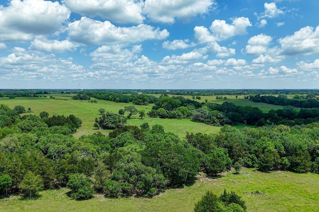 265.39 acres in Fayette County - photo 10