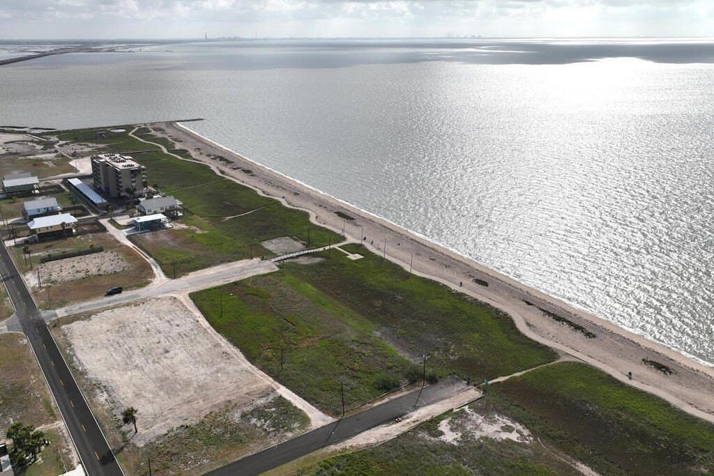 0.6 acres in Nueces County - photo 6