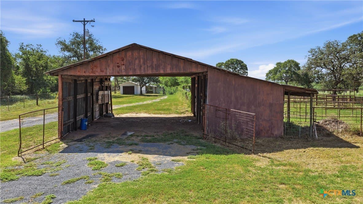 13.4 acres in Guadalupe County - photo 34