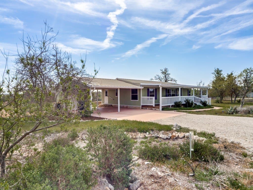 22.01 acres in Gillespie County - photo 8
