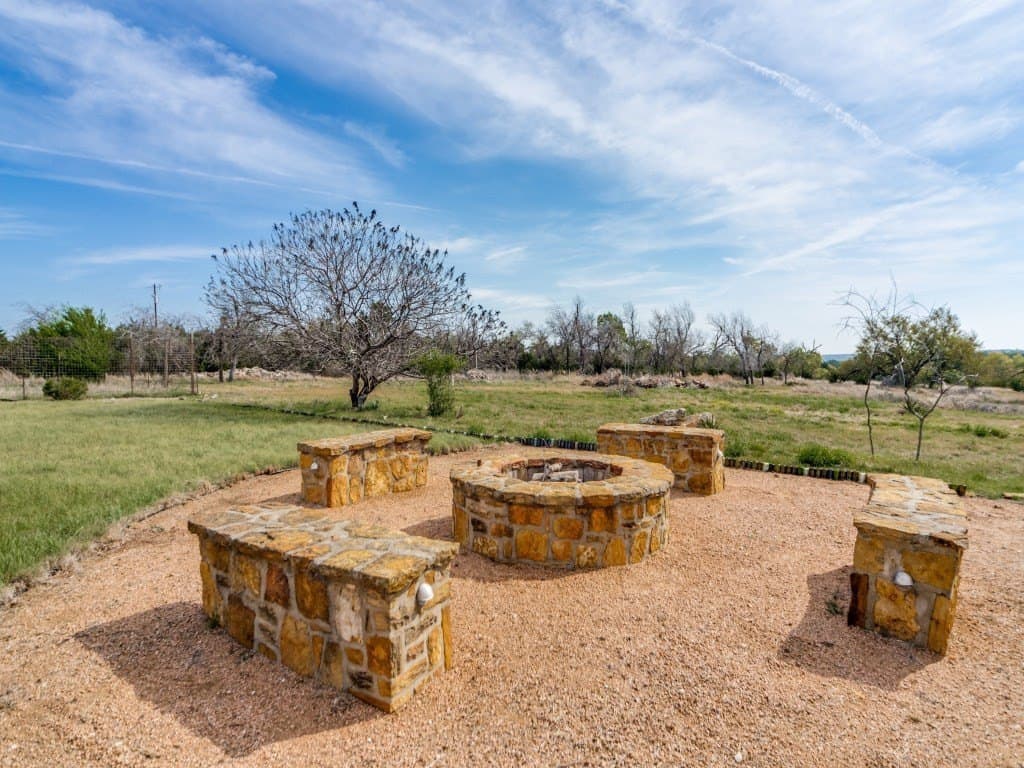 22.01 acres in Gillespie County - photo 26