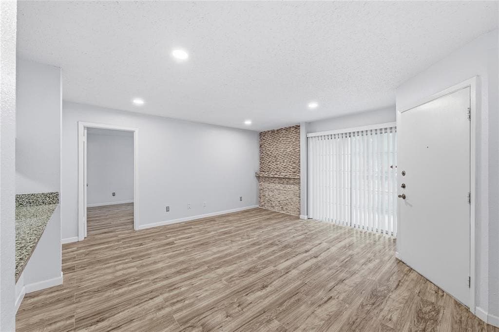 17.99 acres in Dallas County gallery image 3