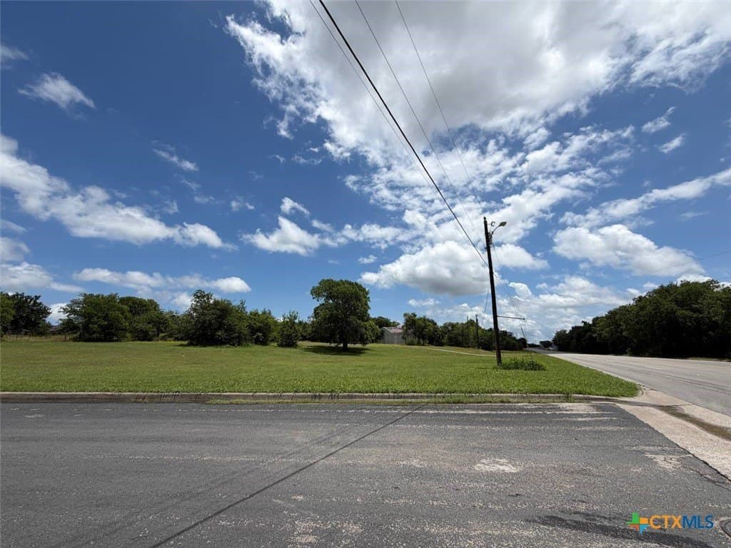 2.61 acres in Bell County gallery image 3