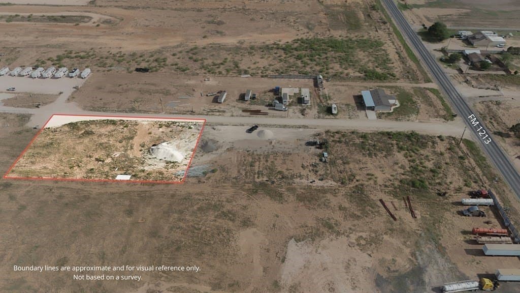 1 acres in Midland County gallery image 3