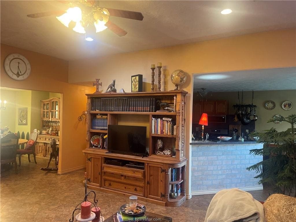 12.91 acres in Grimes County gallery image 4