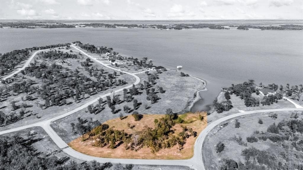 1.82 acres in Navarro County gallery image 4