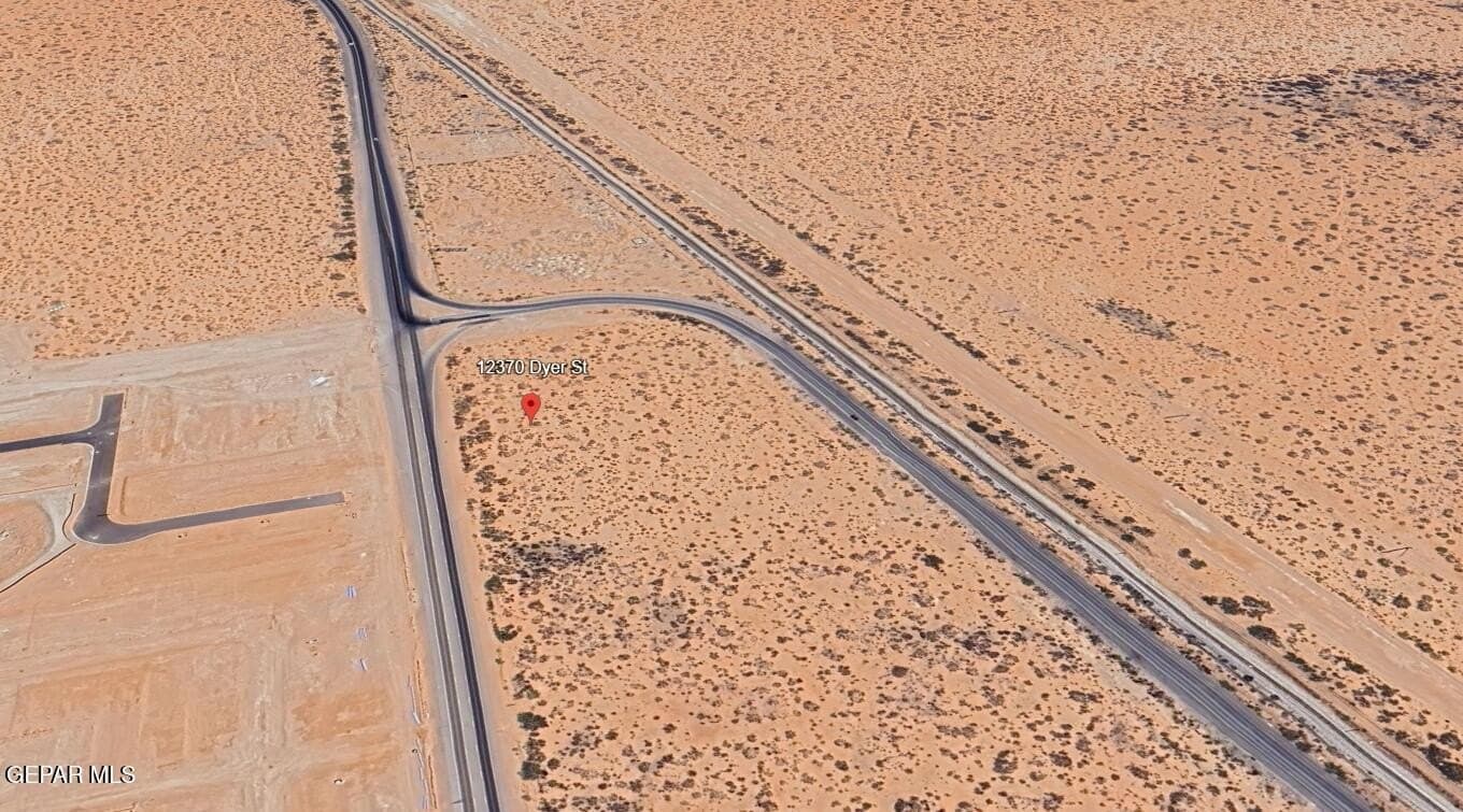 0.5 acres in El Paso County - photo 11