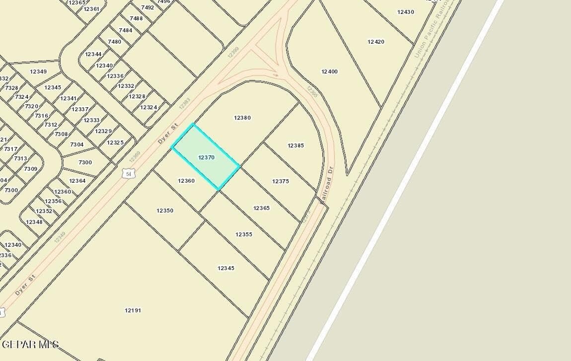 0.5 acres in El Paso County gallery image 3