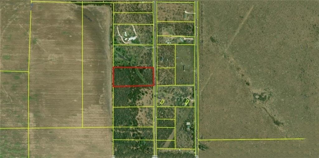 5.01 acres in Bee County