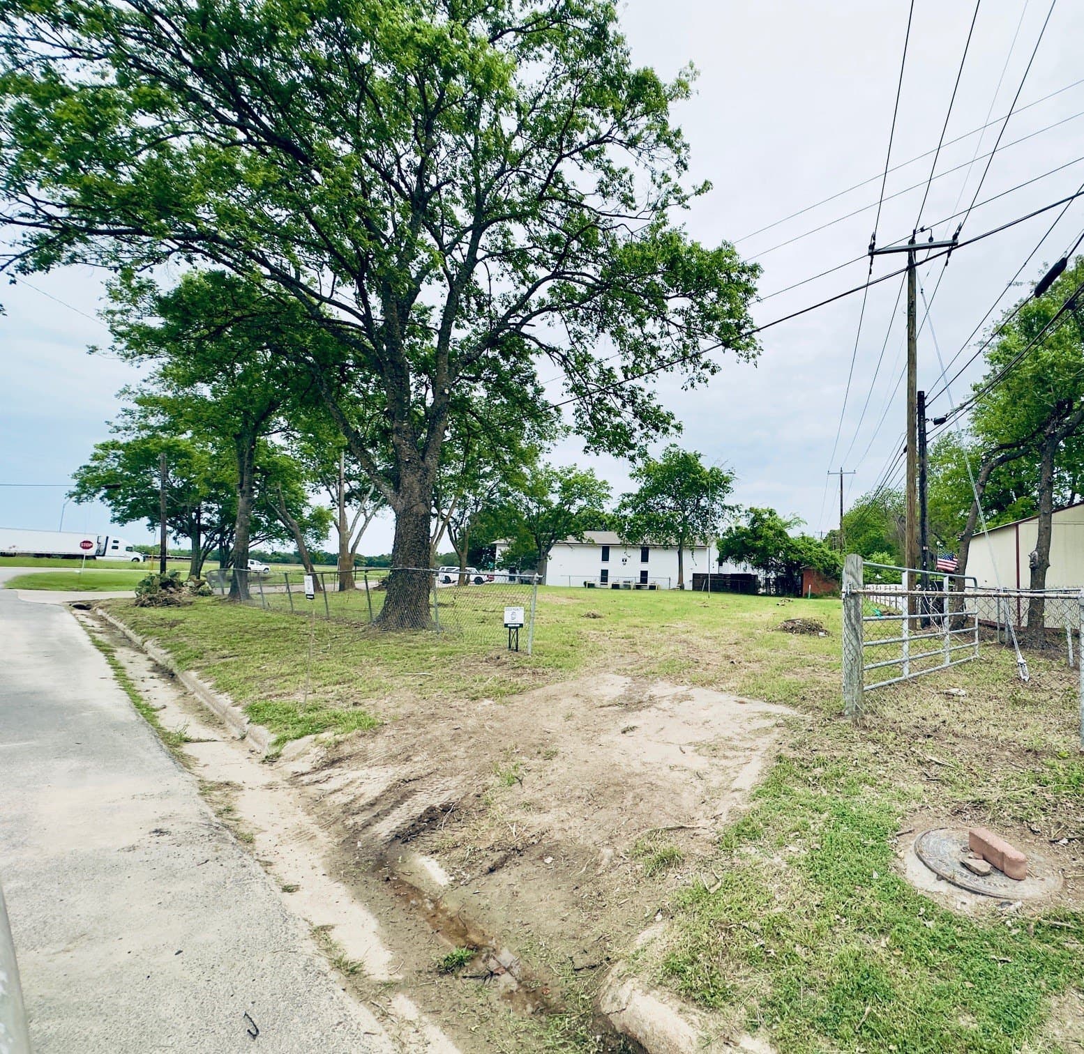 0.25 acres in Hopkins County featured view