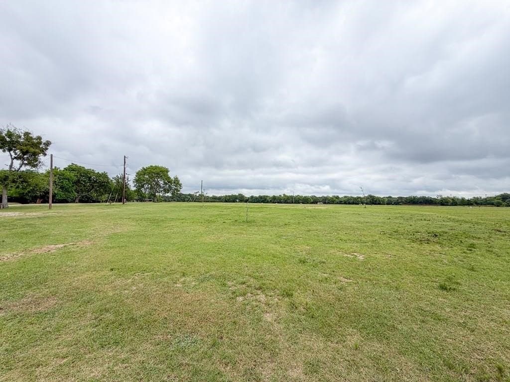 29.92 acres in Rains County