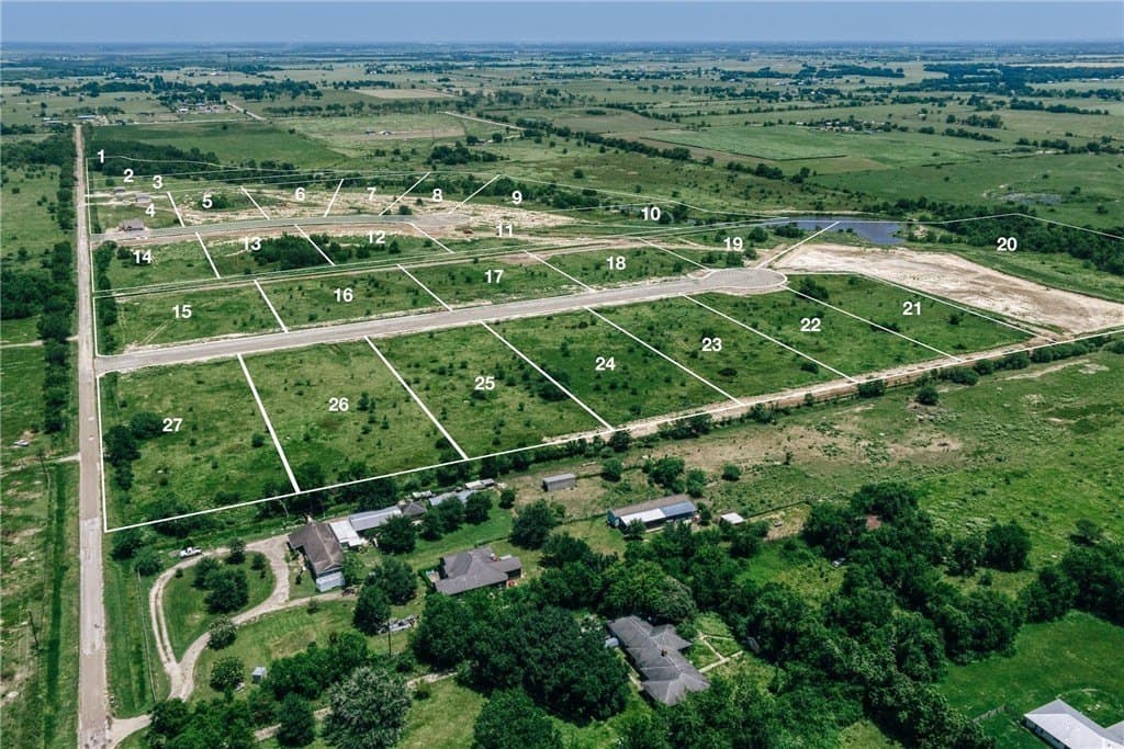 2.04 acres in WALLER County - photo 8