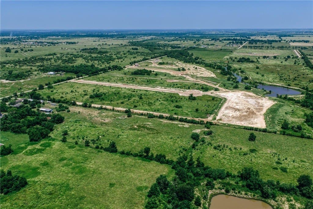 2.04 acres in WALLER County - photo 9