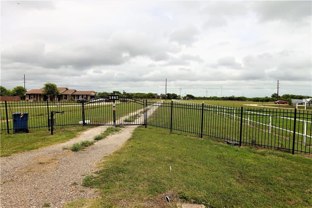 5.67 acres in San Jacinto County gallery image 2